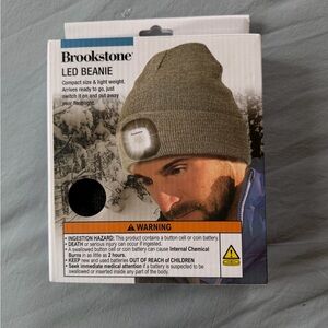 Brookstone LED Beanie - gray